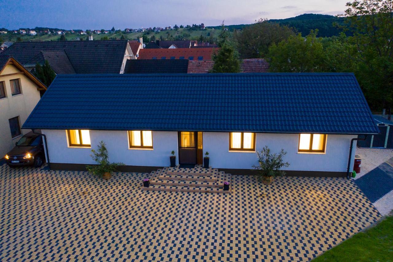 Bodzaház Apartman Tarján Exterior foto